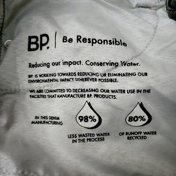 BP High Rise Distressed Mom Jean Women's Waist 26 Grey Busted Knee Rips Cute EUC - Picture 8 of 9